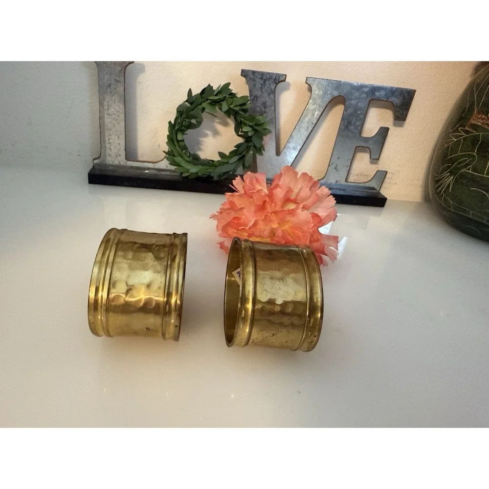 Vintage Set of 2 Solid Hammered Brass Oval Napkin Rings Made in India Sturdy GUC